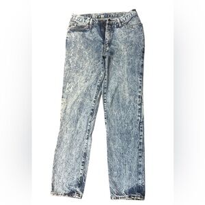 Edwin Women's Straight Leg Jeans in Acid-Washed Light Blue